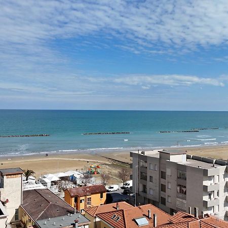 Se041 - Senigallia, Quadrilocale Accessoriato A 150Mt Dal Mare 외부 사진